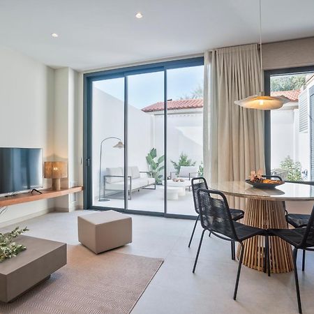 Sitges Spaces Garden Condo-2 Bedrooms, 2 Bathrooms, Garden Terrace, Near Center, Sleeps Up To 6- Monthly Rentals Only Ngoại thất bức ảnh