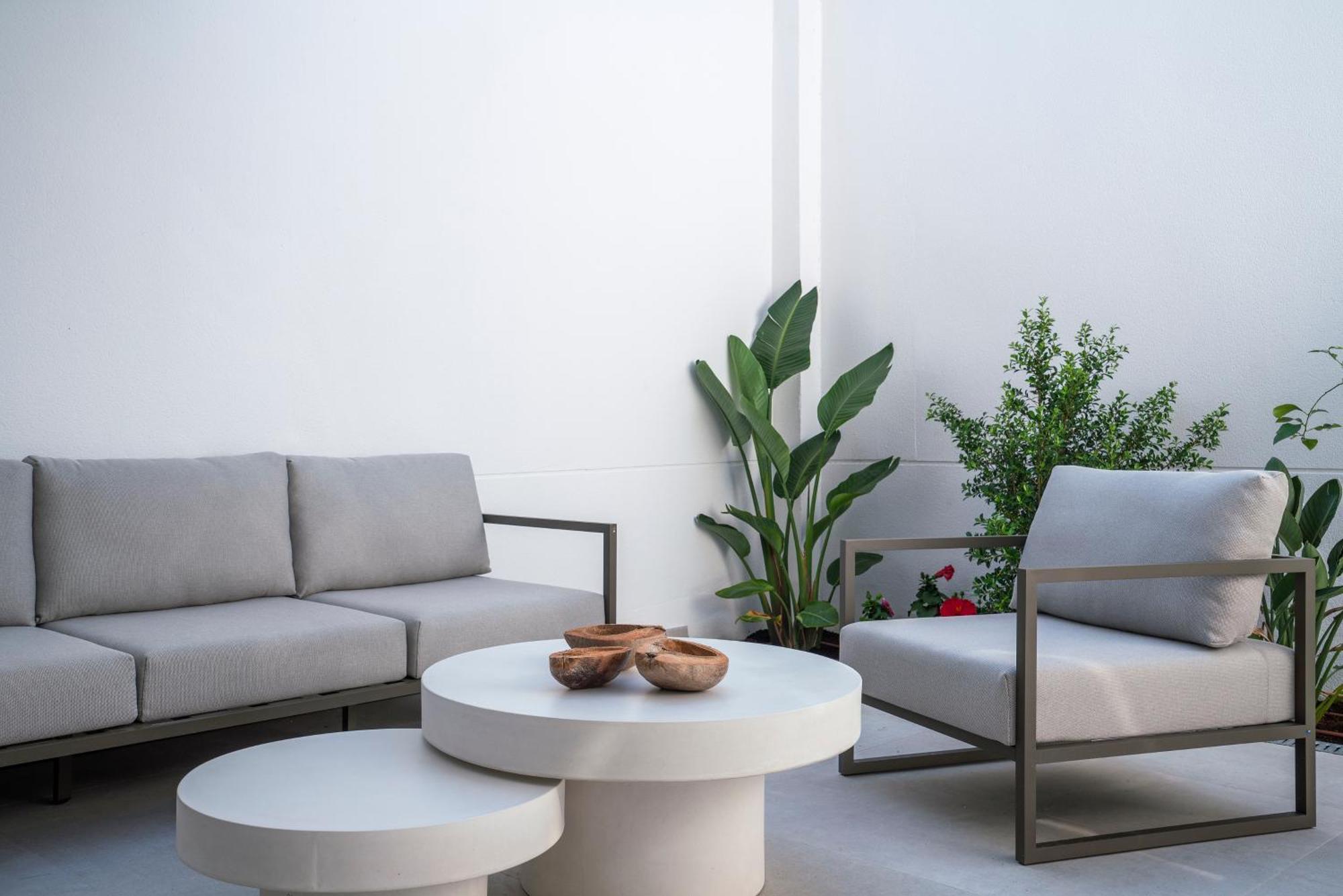 Sitges Spaces Garden Condo-2 Bedrooms, 2 Bathrooms, Garden Terrace, Near Center, Sleeps Up To 6- Monthly Rentals Only Ngoại thất bức ảnh