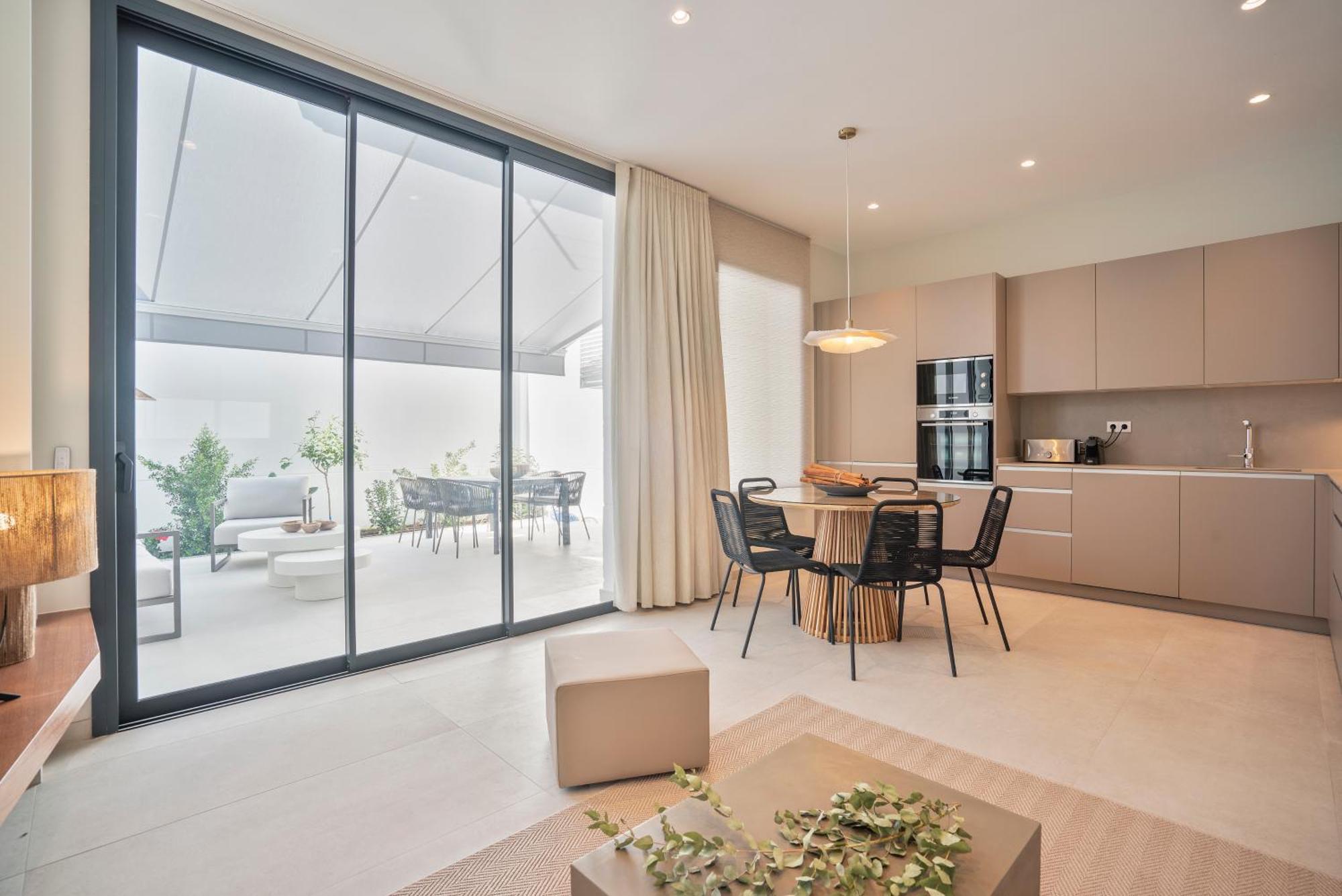 Sitges Spaces Garden Condo-2 Bedrooms, 2 Bathrooms, Garden Terrace, Near Center, Sleeps Up To 6- Monthly Rentals Only Ngoại thất bức ảnh