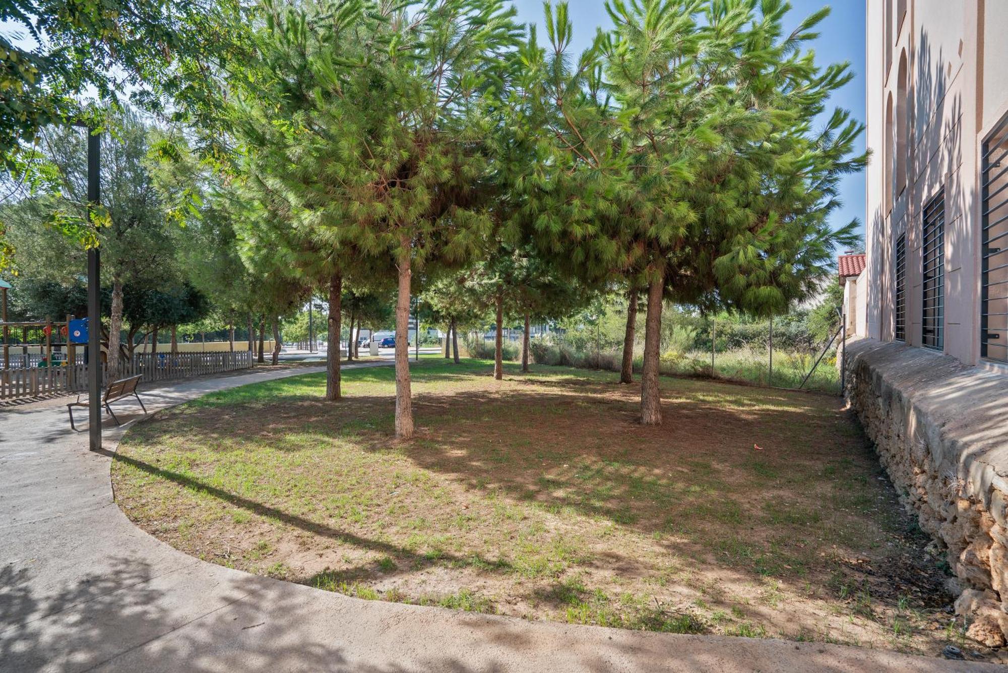 Sitges Spaces Garden Condo-2 Bedrooms, 2 Bathrooms, Garden Terrace, Near Center, Sleeps Up To 6- Monthly Rentals Only Ngoại thất bức ảnh